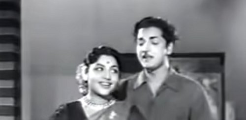 amudhum thenum edharku song